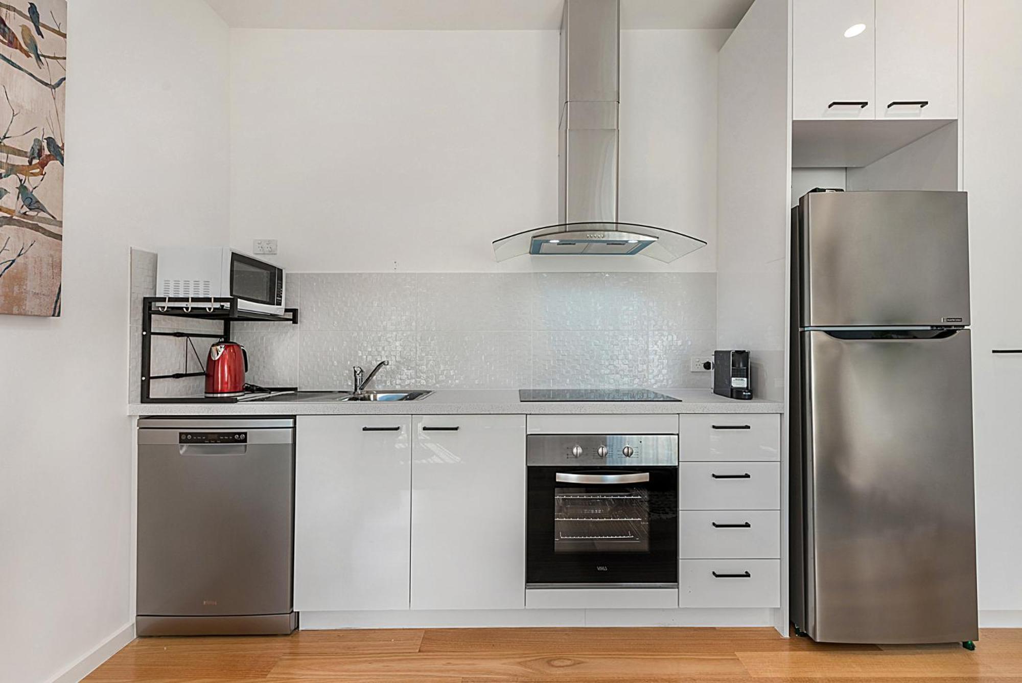 Comfy Studio With Shared Backyard Near Racecourse Carnegie Экстерьер фото